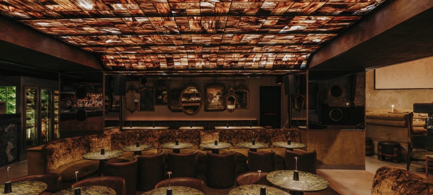 61. (Sixtyone) en Madrid, restaurante y club diseñado por Archidom Studio