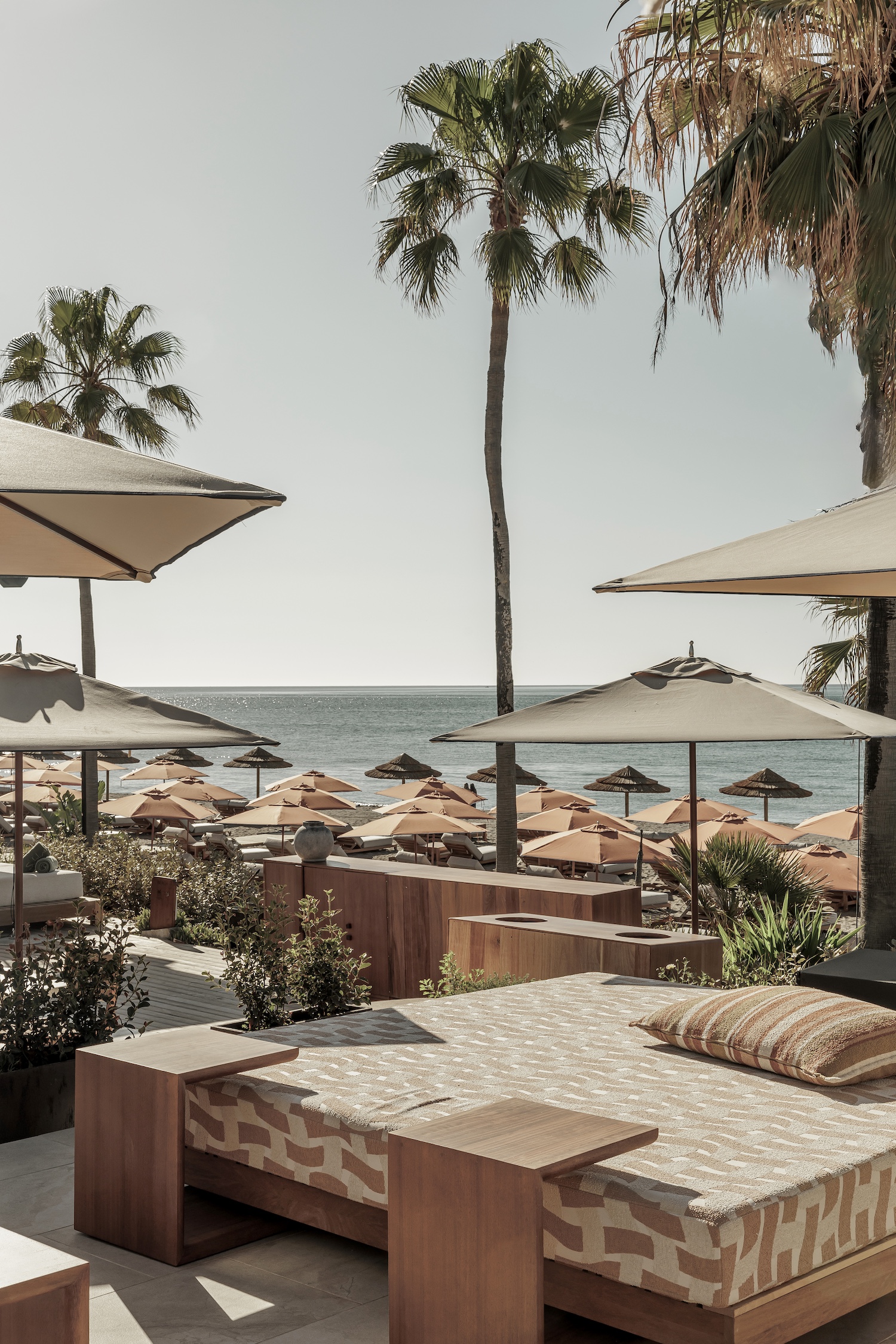 Laguna Village — centro comercial en Estepona · Archidom Studio — imagen 5