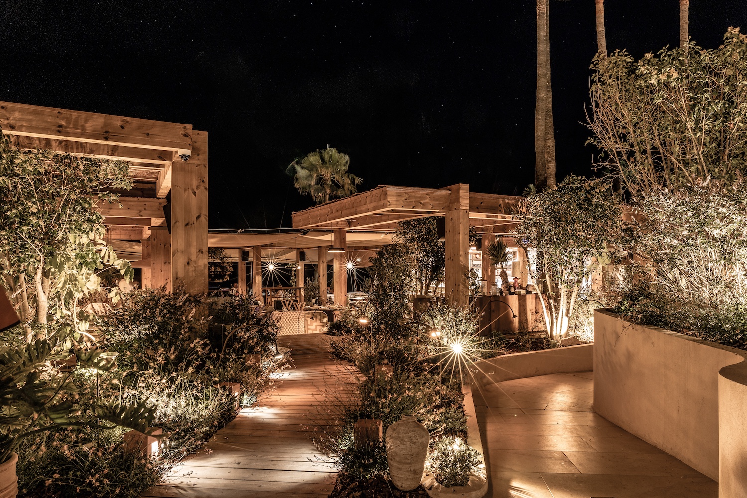 Laguna Village — centro comercial en Estepona · Archidom Studio — imagen 12