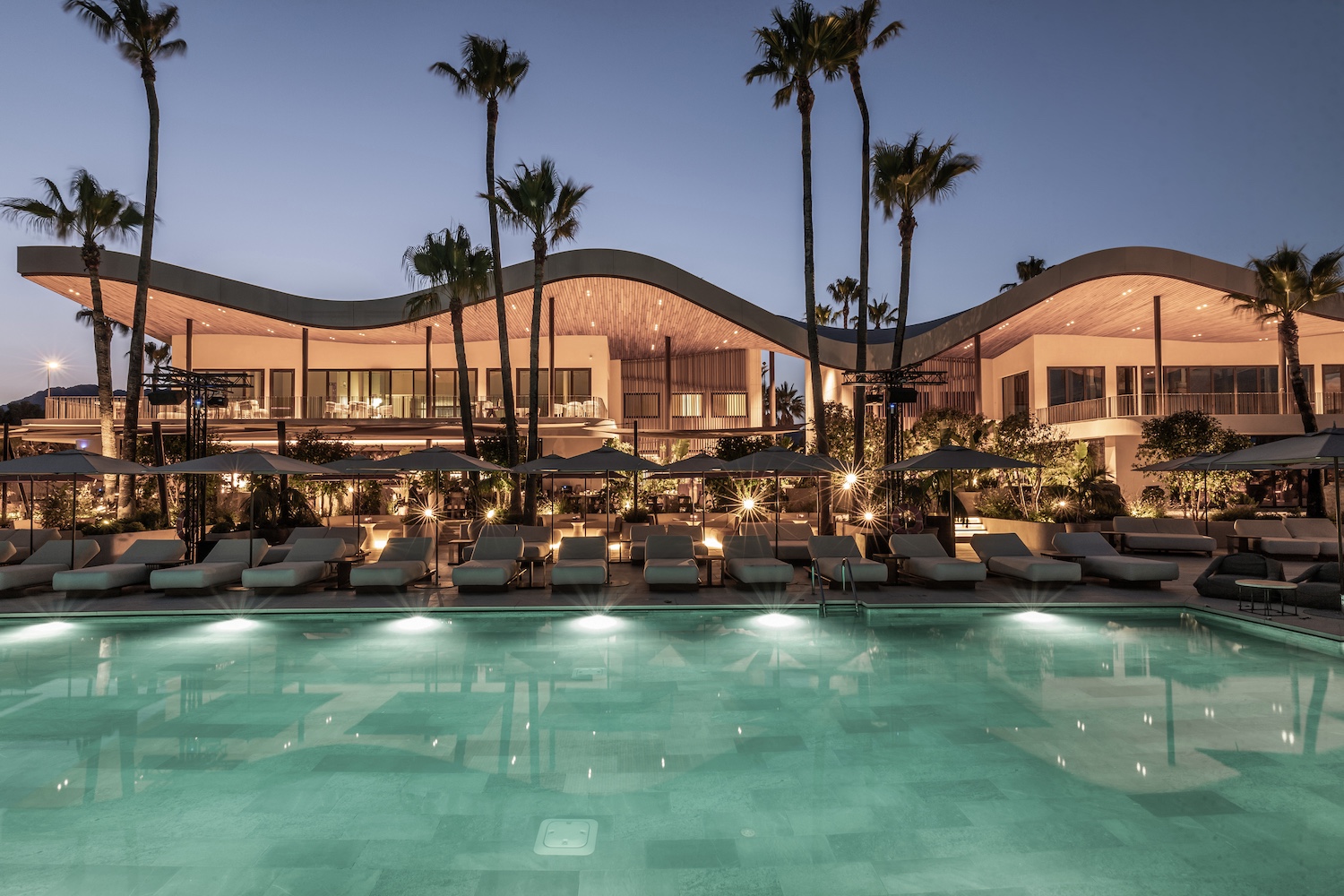 Laguna Village — centro comercial en Estepona · Archidom Studio — imagen 15