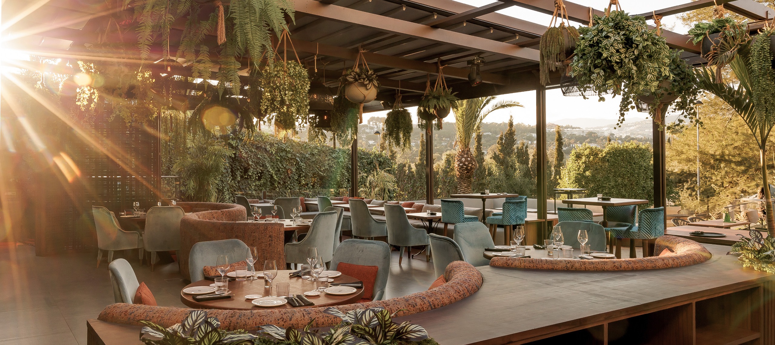 Mosh Fun Kitchen, restaurant in Marbella · Archidom Studio