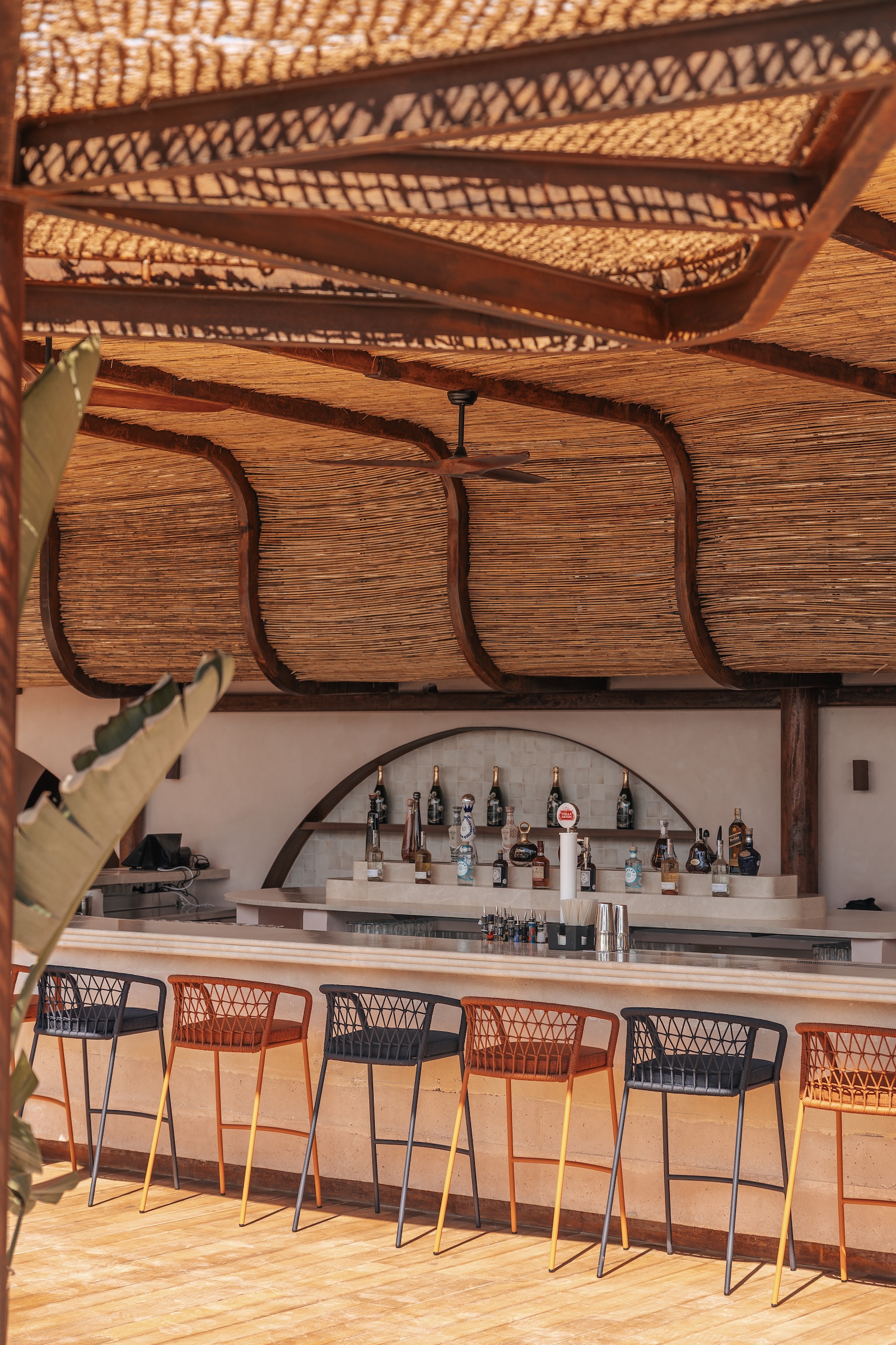 Ocean Club — beach club en Puerto Banús · Archidom Studio — imagen 13