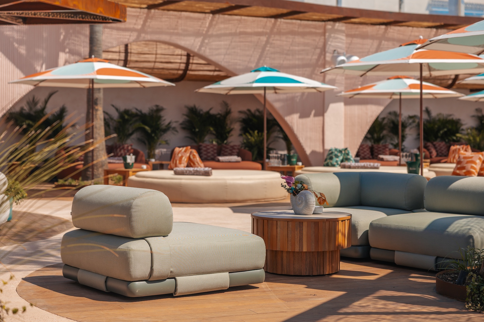Ocean Club — beach club en Puerto Banús · Archidom Studio — imagen 14