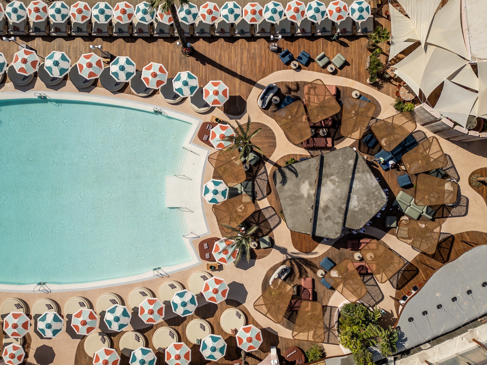 Ocean Club — beach club en Puerto Banús · Archidom Studio — imagen 16