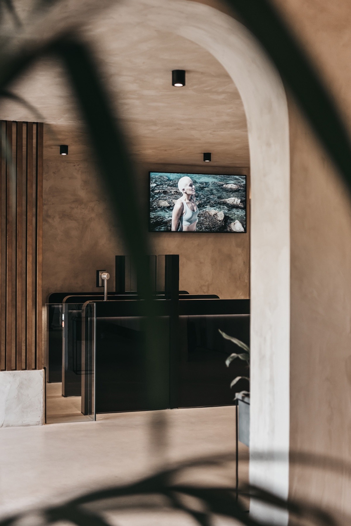The I/O — gimnasio de lujo en San Pedro de Alcántara · Archidom Studio — imagen 3