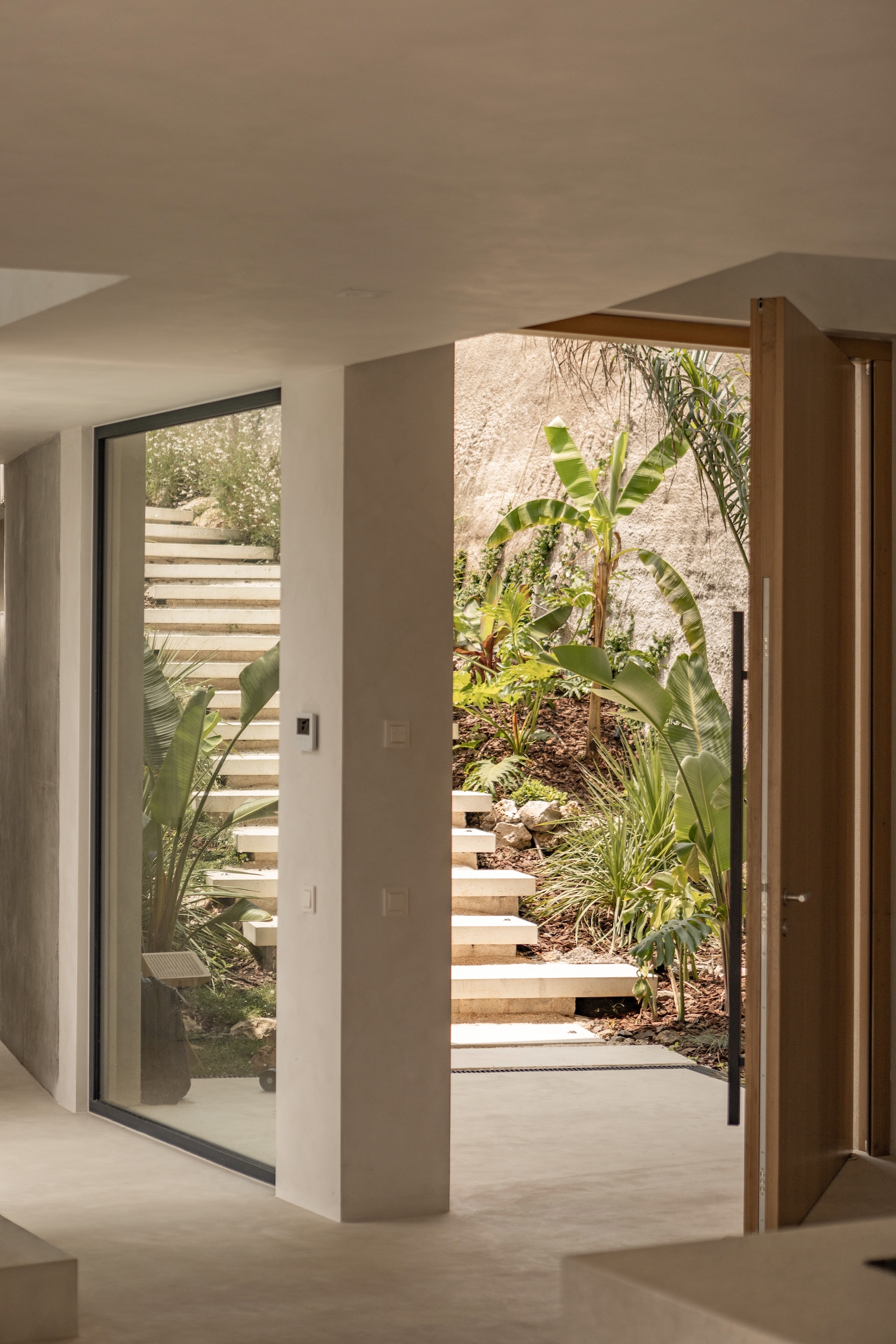Casa Jaguar (Villa ACE) — villa de lujo en Montemayor · Archidom Studio — imagen 4