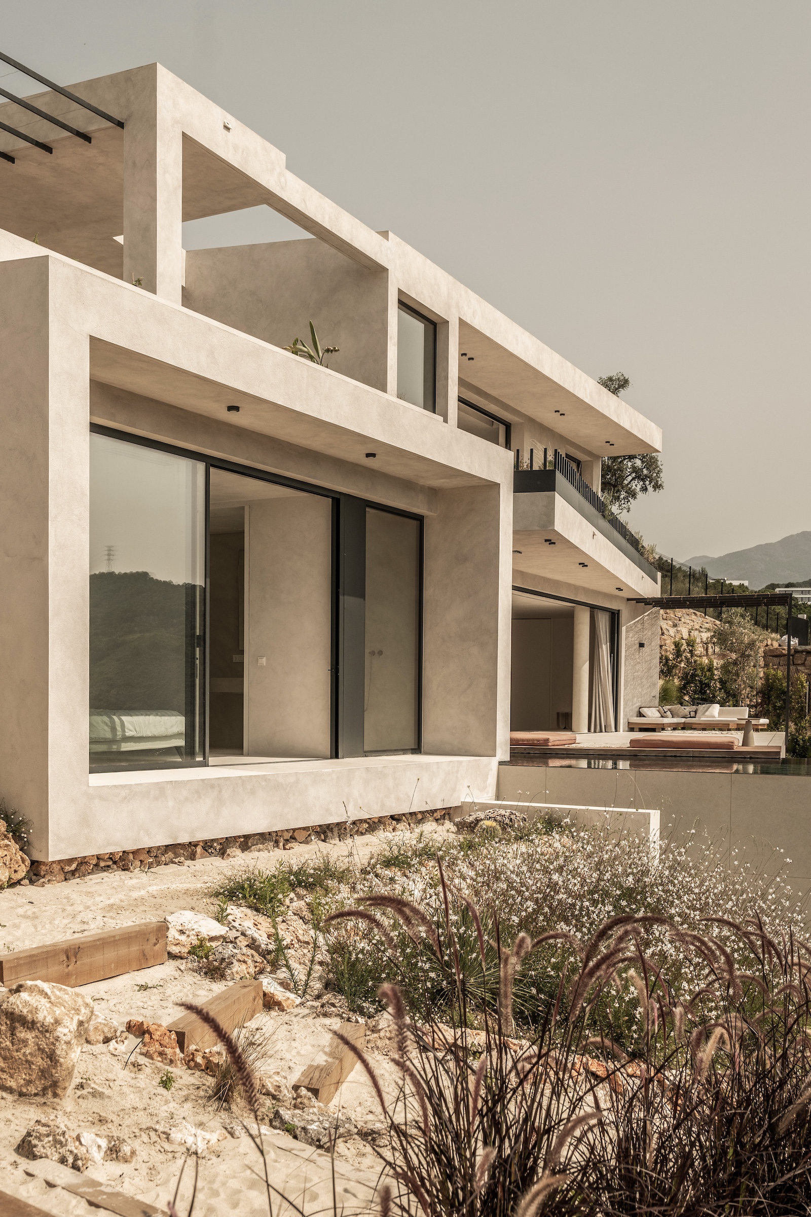 Casa Jaguar (Villa ACE) — villa de lujo en Montemayor · Archidom Studio — imagen 10