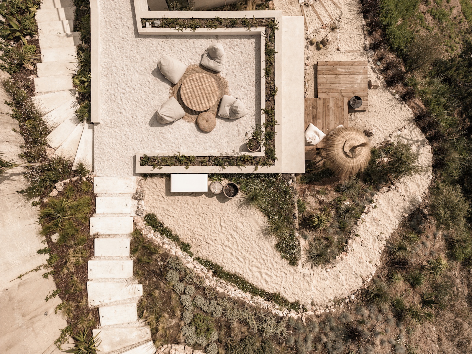 Casa Jaguar (Villa ACE) — villa de lujo en Montemayor · Archidom Studio — imagen 14