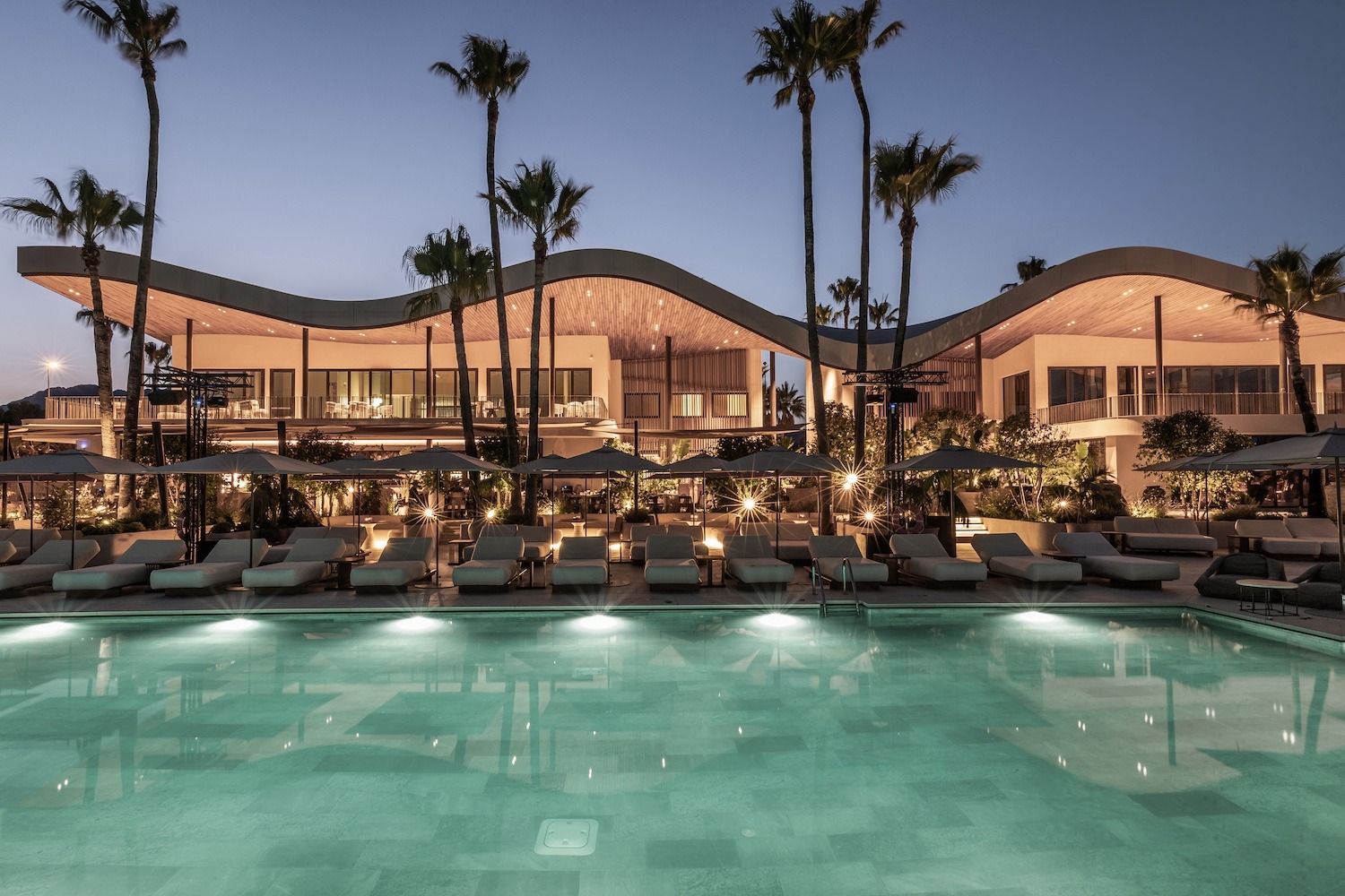 Archidom Studio_CENTRO COMERCIAL LAGUNA VILLAGE_14_Beach club_Marbella