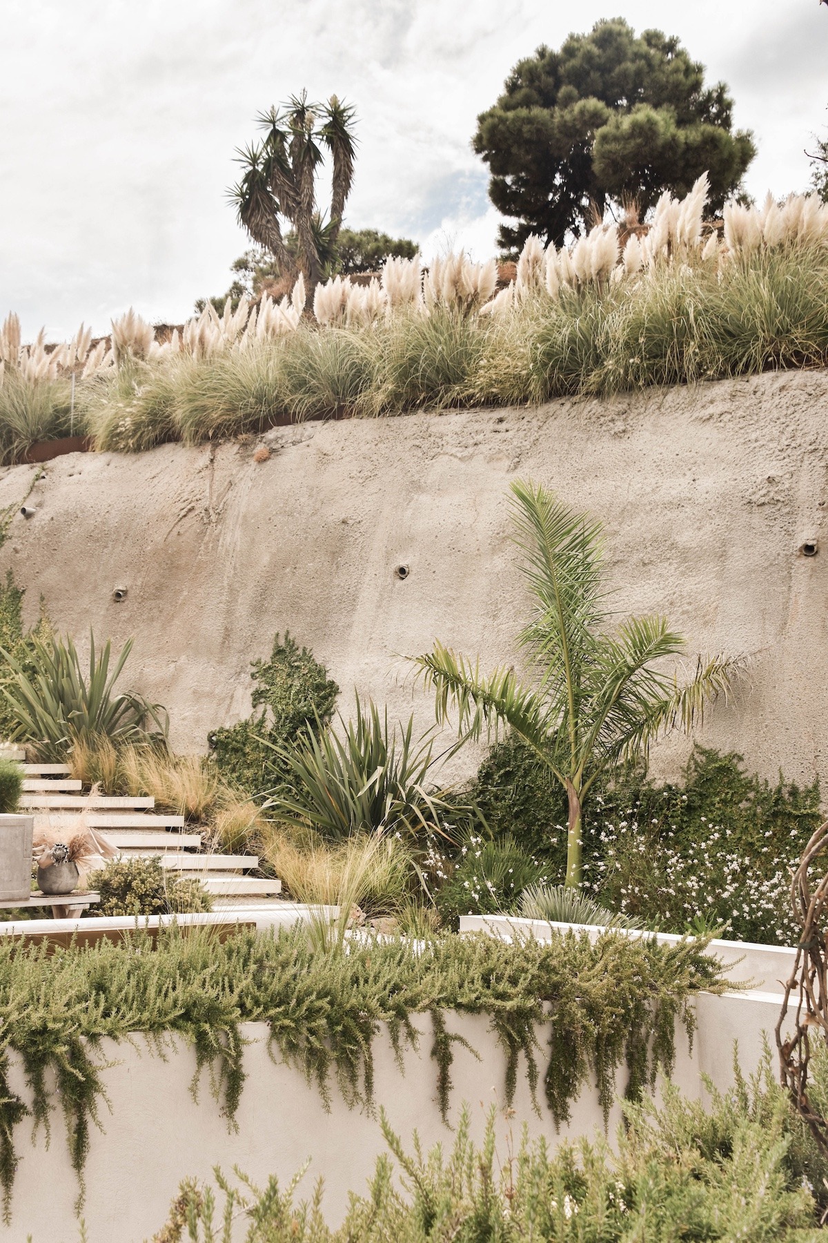 Archidom Studio_VILLA ACE MONTEMAYOR_12_Luxury residence