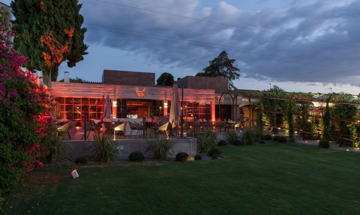 Archidom-Studio_mosh_restaurant_lounge_marbella_13